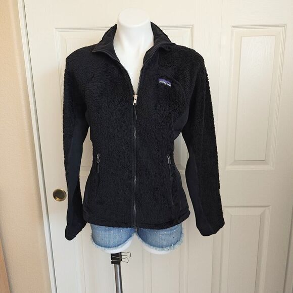 Patagonia Jackets & Blazers - W's Patagonia R series black fleece zip jacket sz M